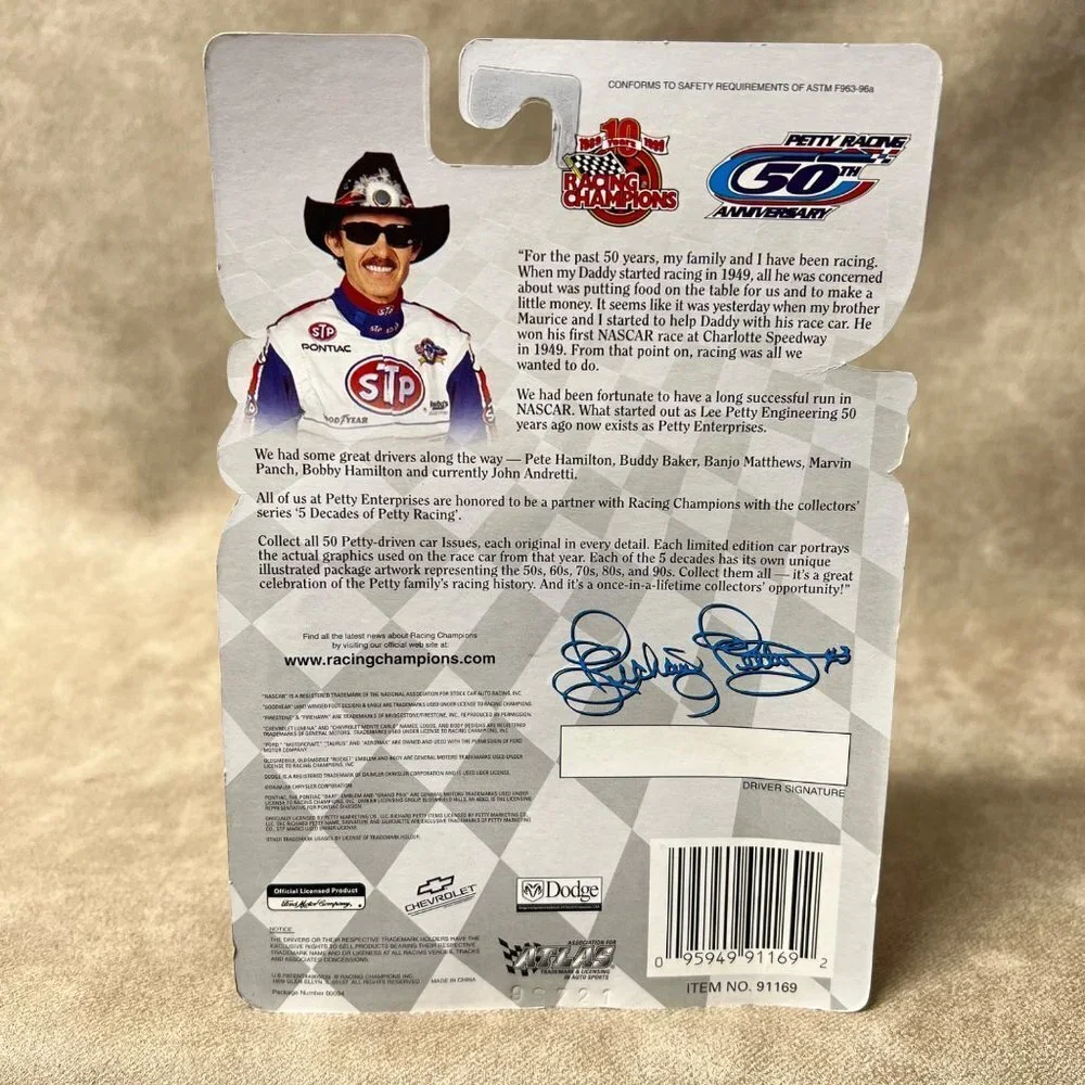 Racing Champions 5 Decades Of Richard Petty #1 Of Issue 1955 1:64 Diecast Nascar
